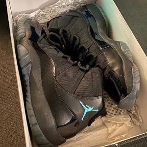 Mens Jordan 11 gamma size 10